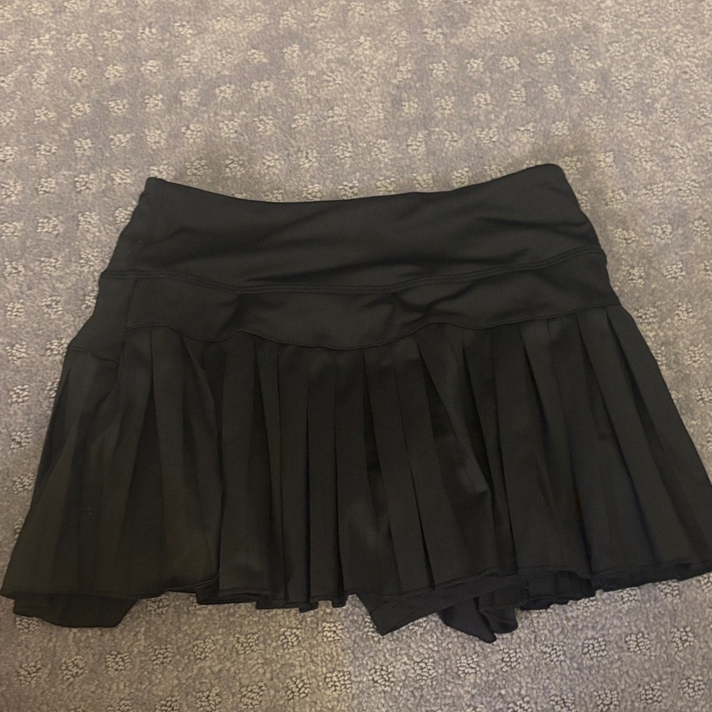 black gold hinge skirt